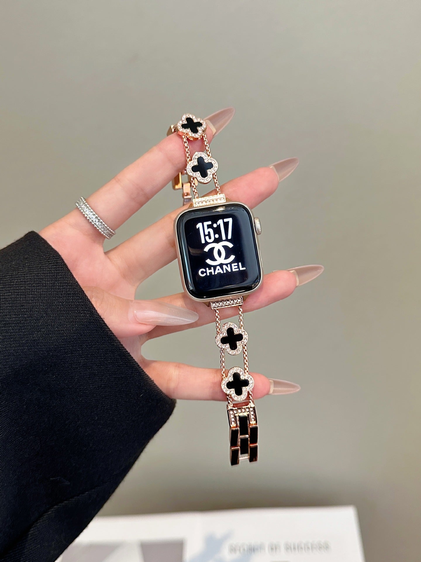 Four Leaf Clover Band for Apple Watch Series 6/7/8/9/10/SE - ROSE GOLD