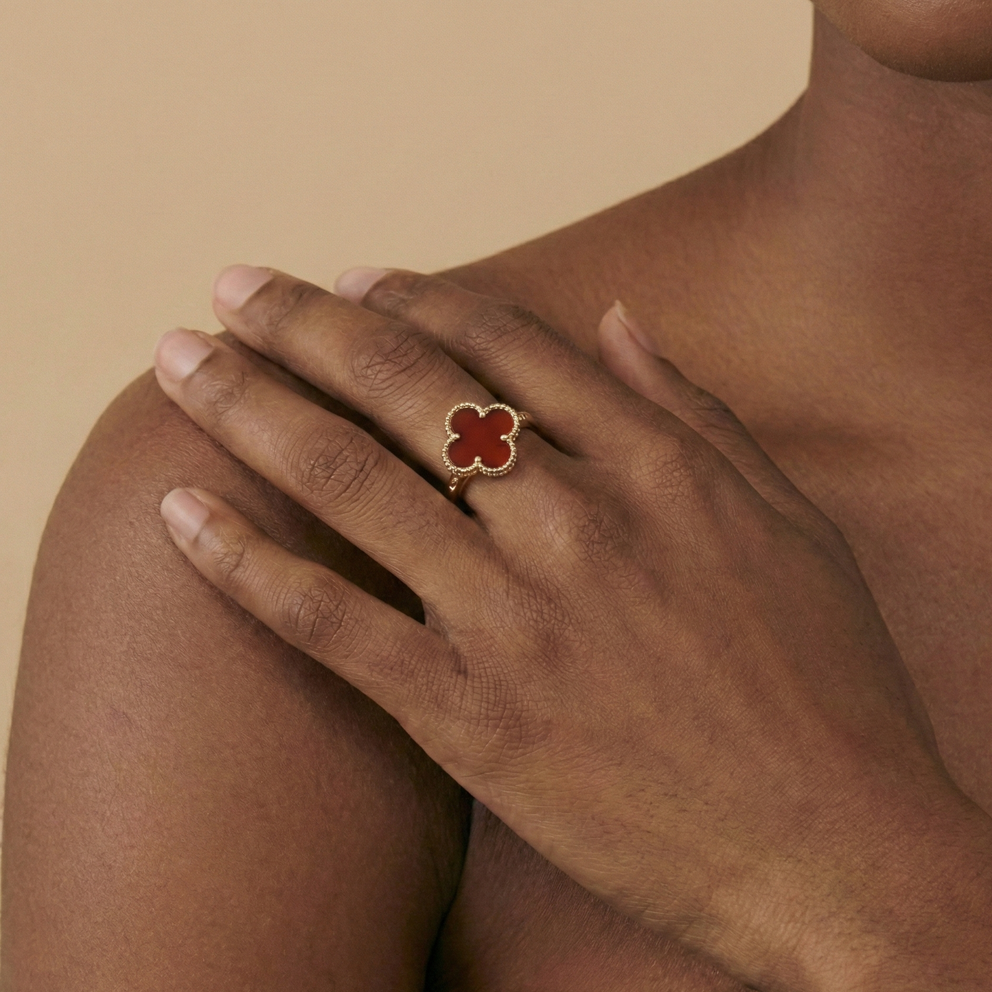 15mm Red Agate Floral Icon Set - 18K Gold Plated