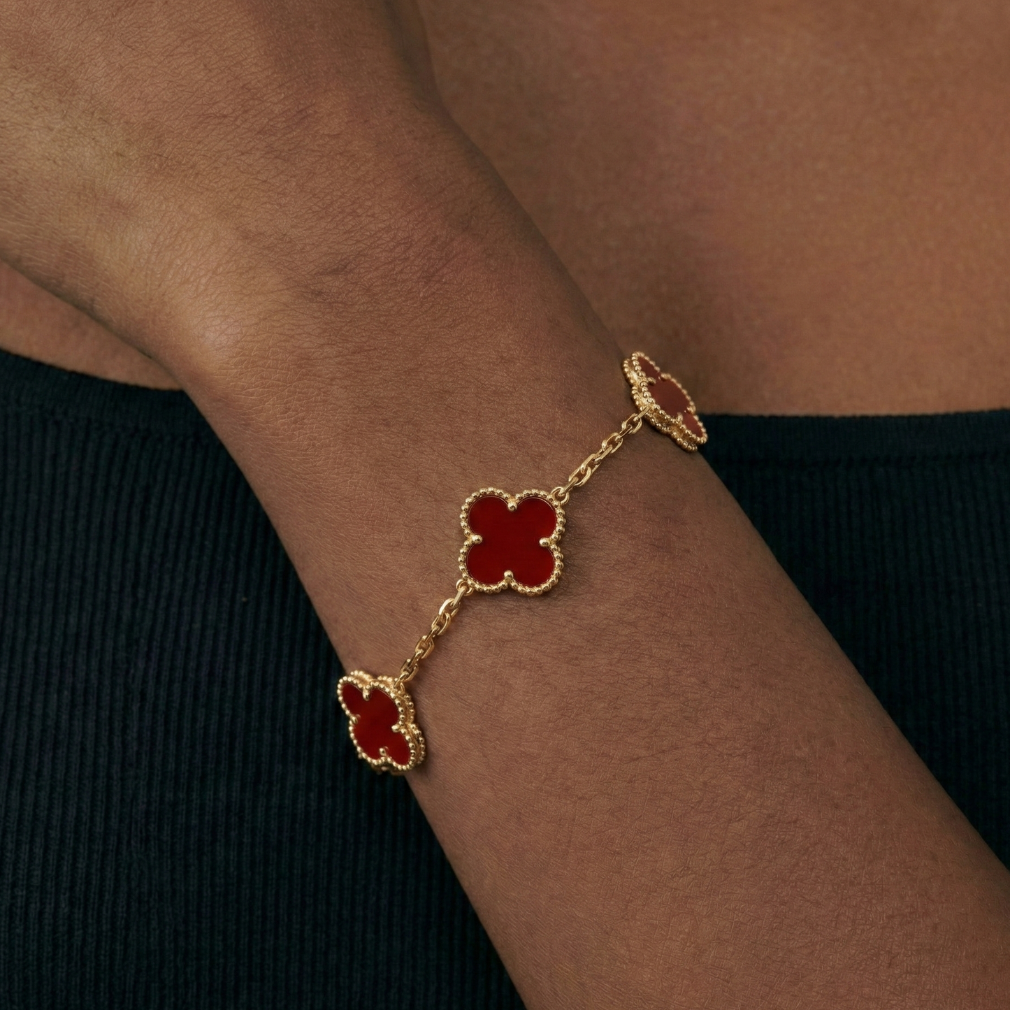 15mm Red Agate Floral Icon Set - 18K Gold Plated